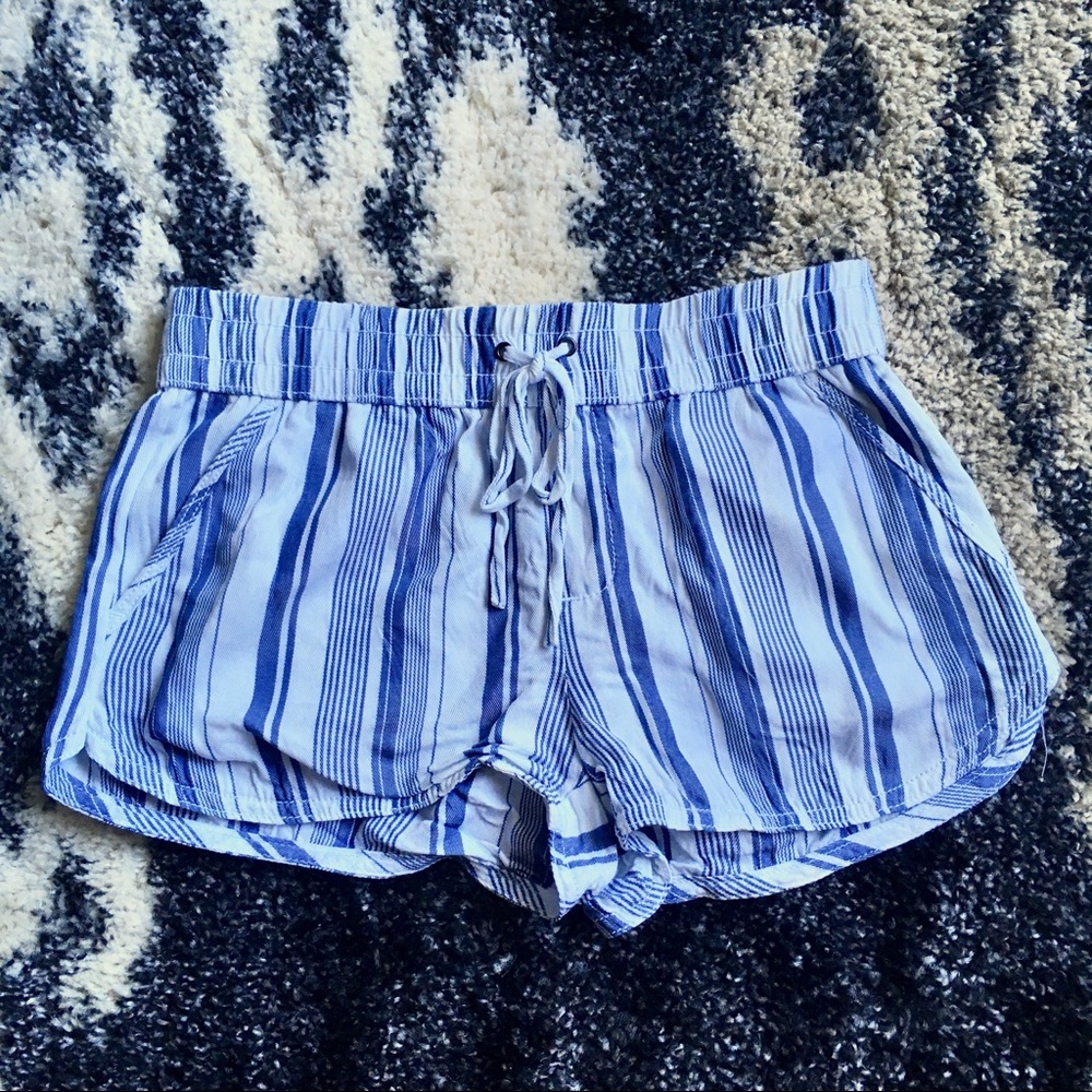 Adorable Striped Shorts Size Small SO Brand